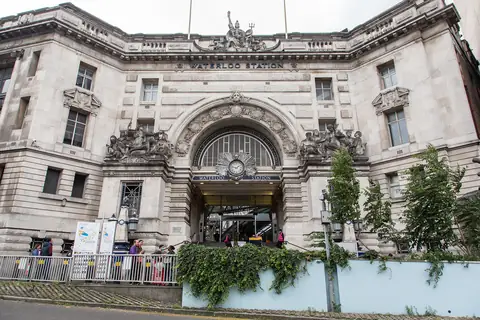 The Victory Arch entrance to London Waterloo station